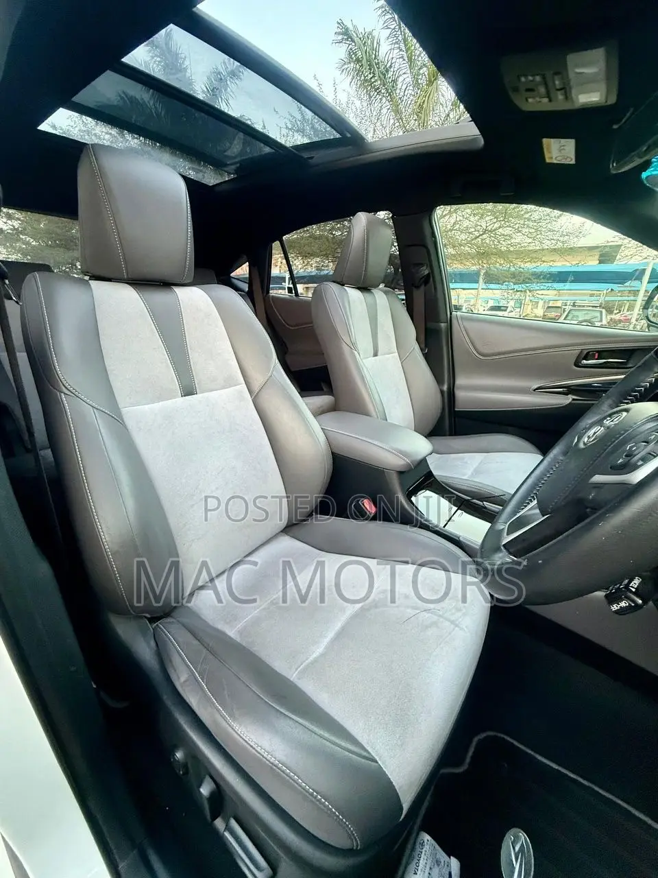 Toyota Harrier 2.0 2016 White