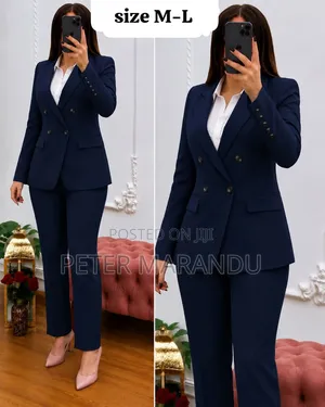 Ofa: Suti Za Kike Za Kiofisi Na Sherehe (Classic Women's Suits) 