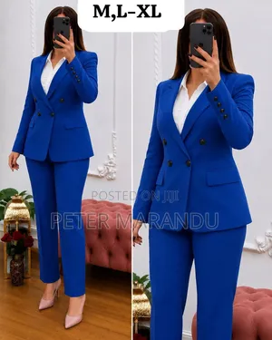 Ofa: Suti Za Kike Za Kiofisi Na Sherehe (Classic Women's Suits) 