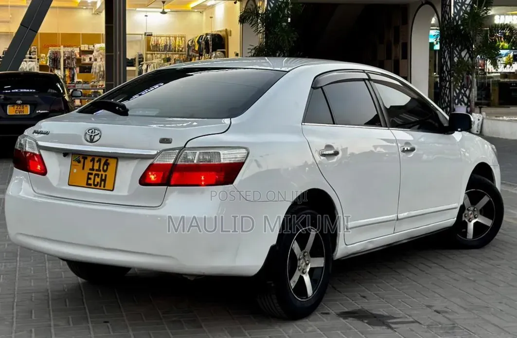 Toyota Premio 2009 White