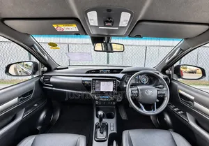 Toyota Hilux 2022 Black