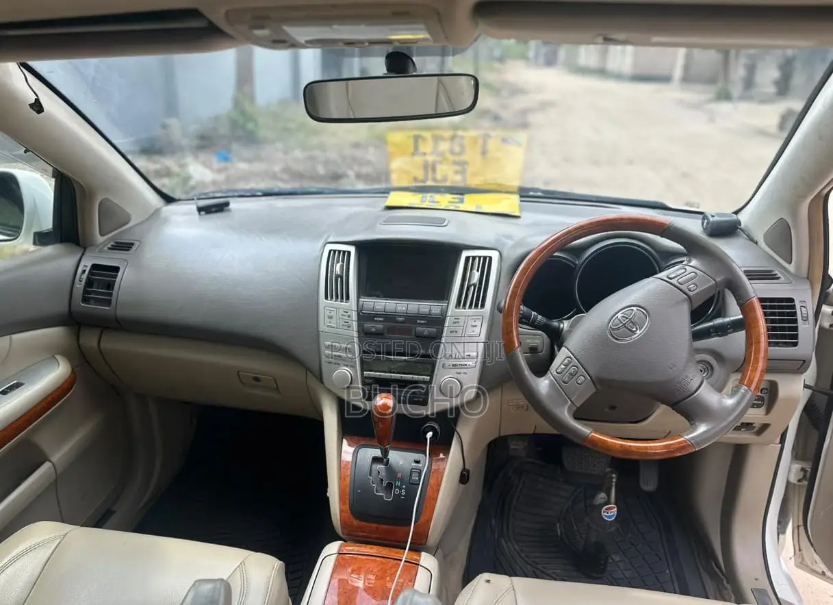 Toyota Harrier 2008 White