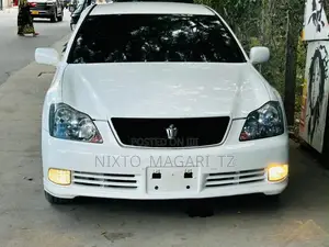 Toyota Crown Royale 2005 White