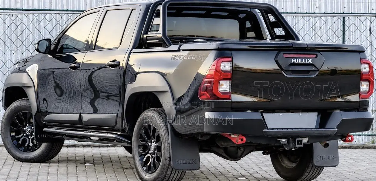 Toyota Hilux Revo Double Cab Deisel 2.8 AWD 2022 Matt Black