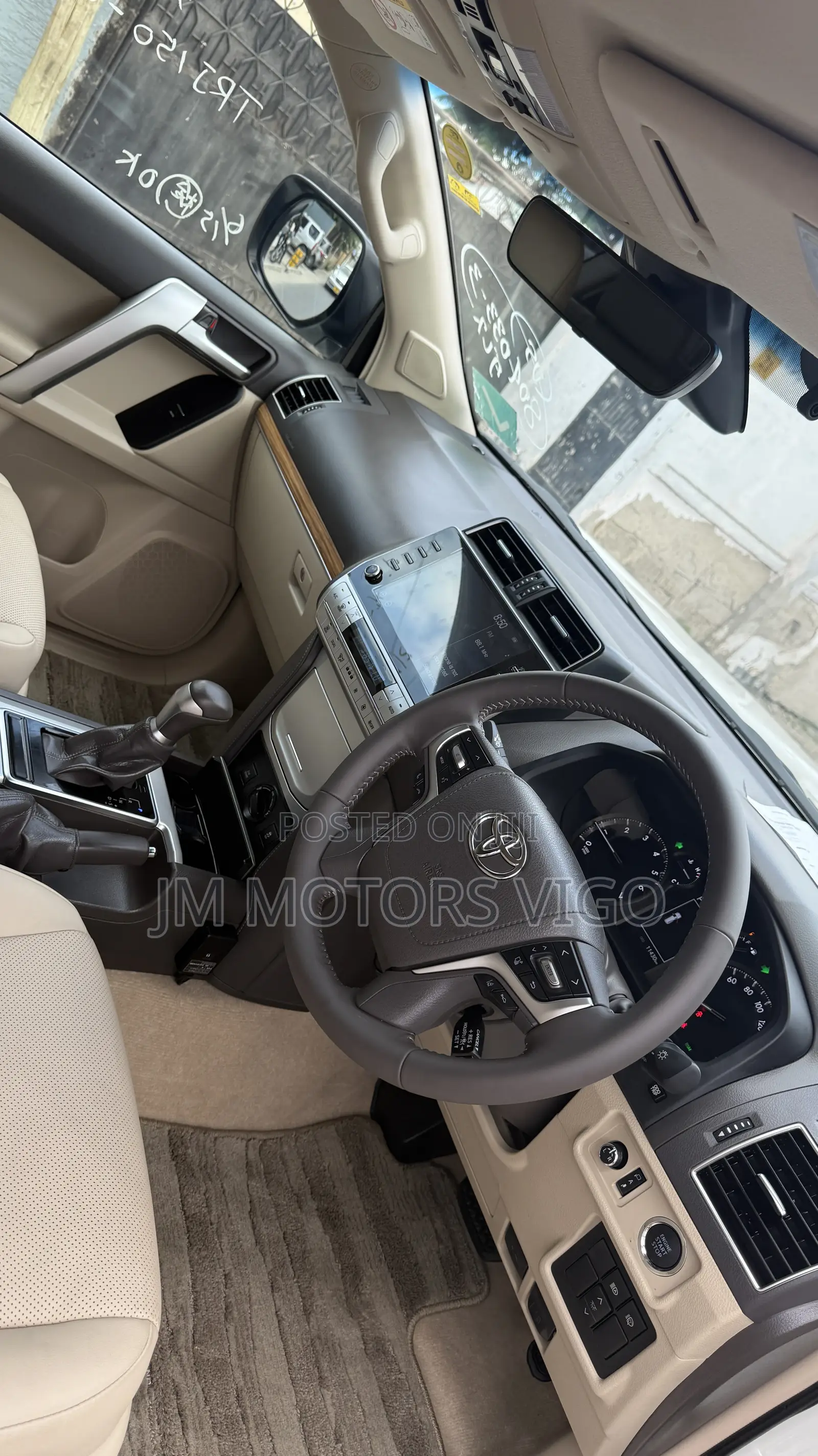 Toyota Land Cruiser Prado 2023 White