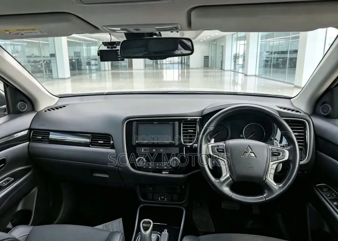 Mitsubishi Outlander 2017 Black