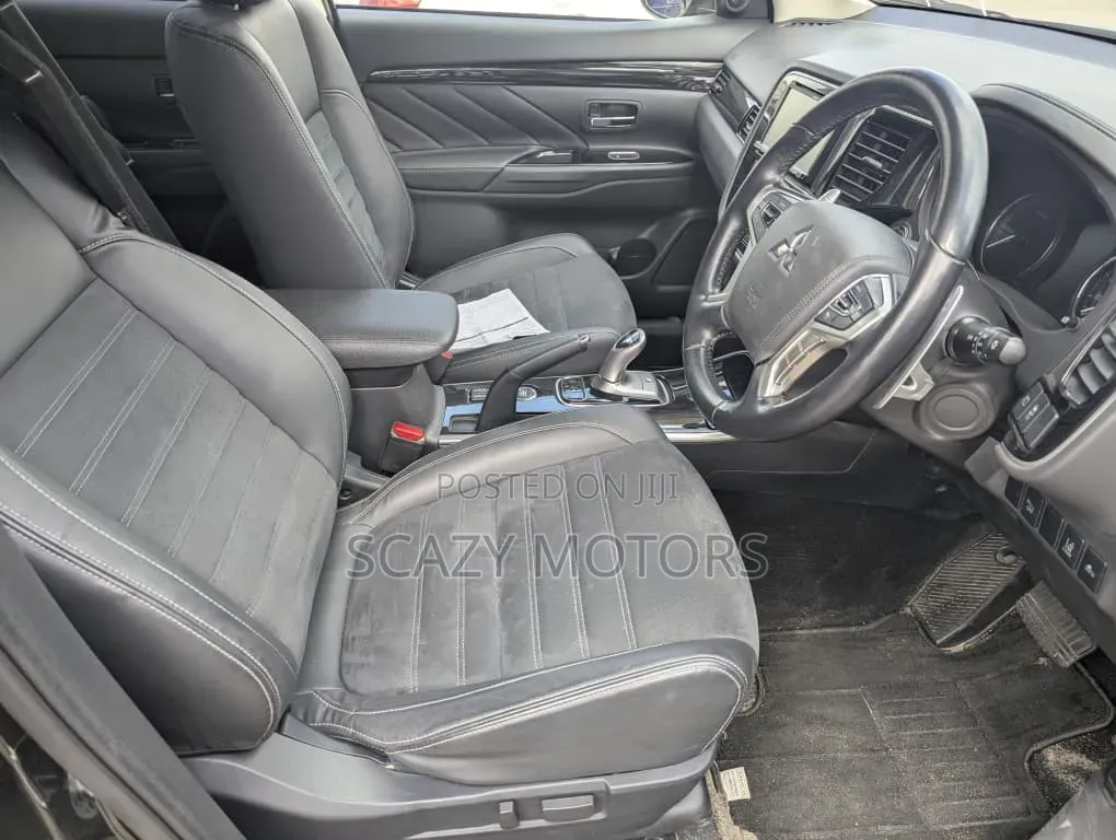 Mitsubishi Outlander 2017 Black