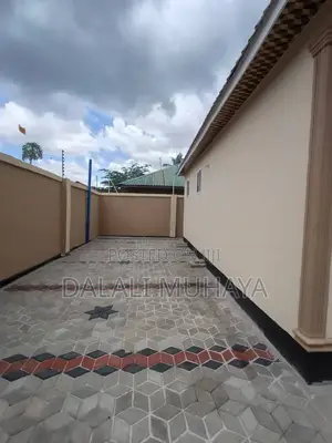 3bdrm House in Mfenisini Street, Mbagala for sale
