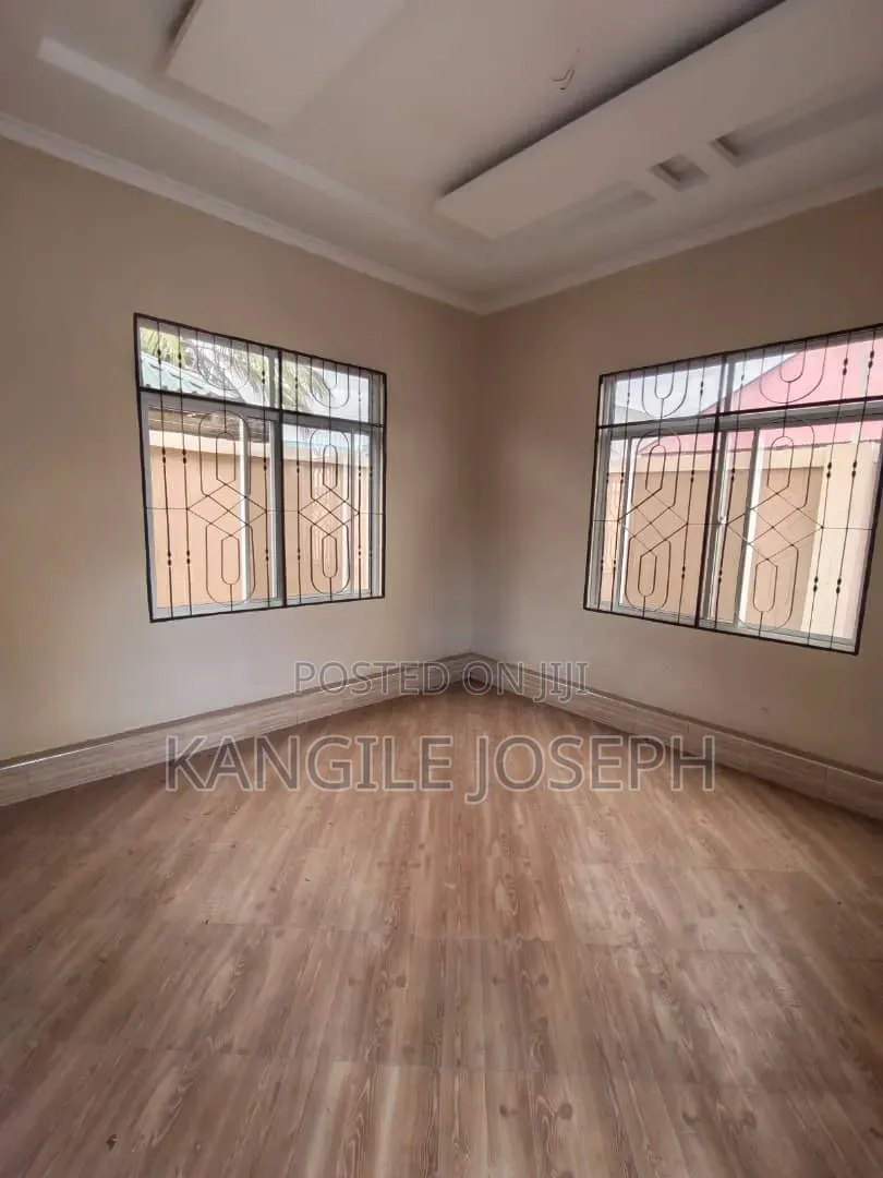 3bdrm House in Mfenisini Street, Mbagala for sale