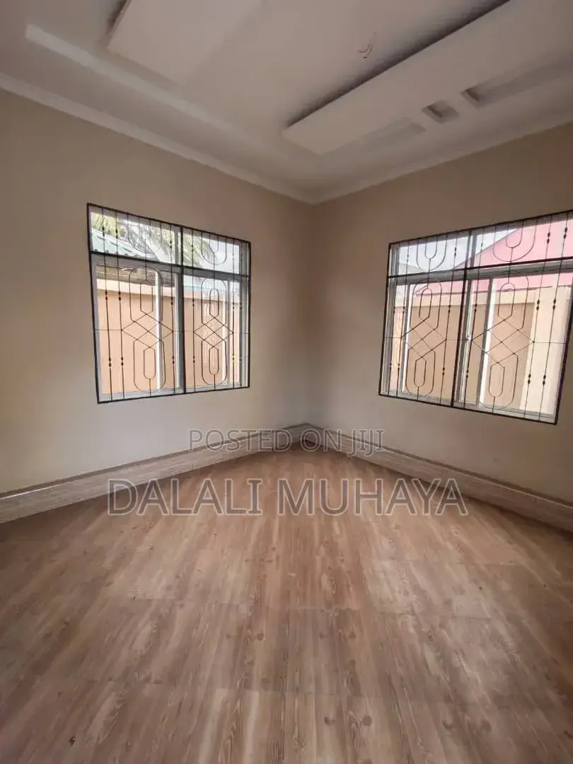 3bdrm House in Mfenisini Street, Mbagala for sale