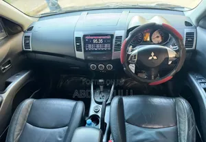 Mitsubishi Outlander 2006 Gray