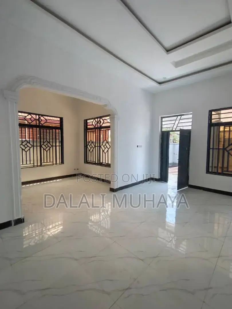 4bdrm House in Kanisani Street, Mbagala for sale