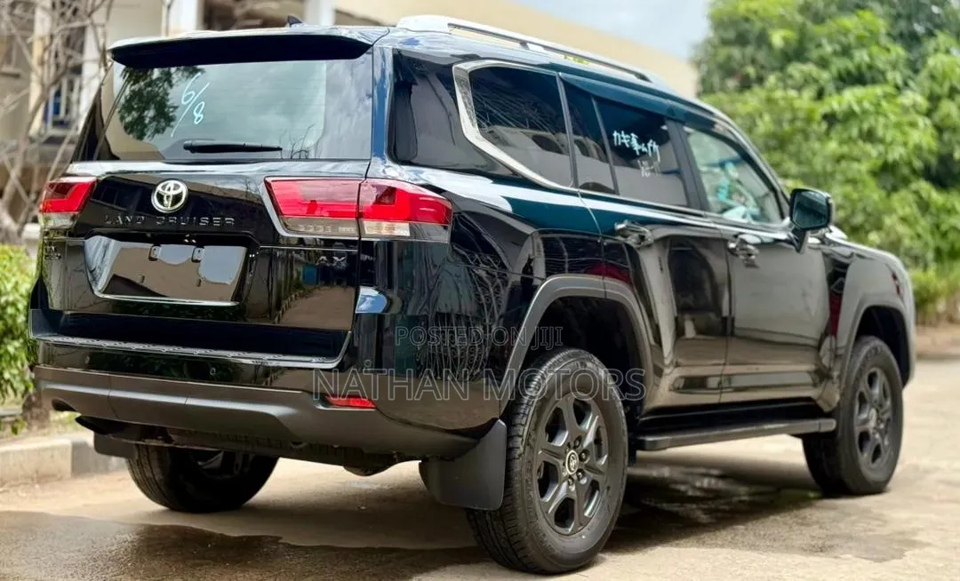 Toyota Land Cruiser 2025 Black