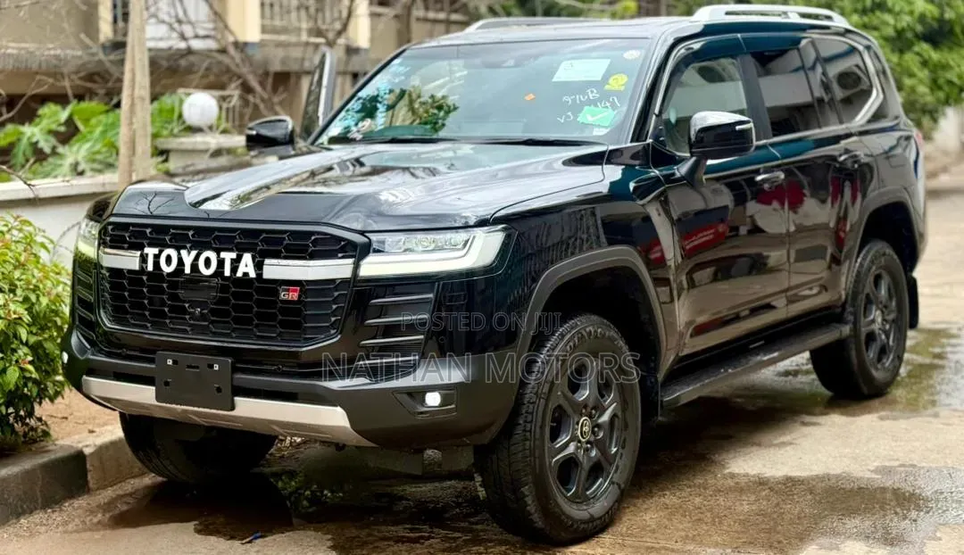 Toyota Land Cruiser 2025 Black
