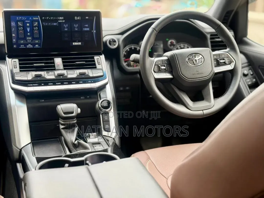 Toyota Land Cruiser 2025 Black