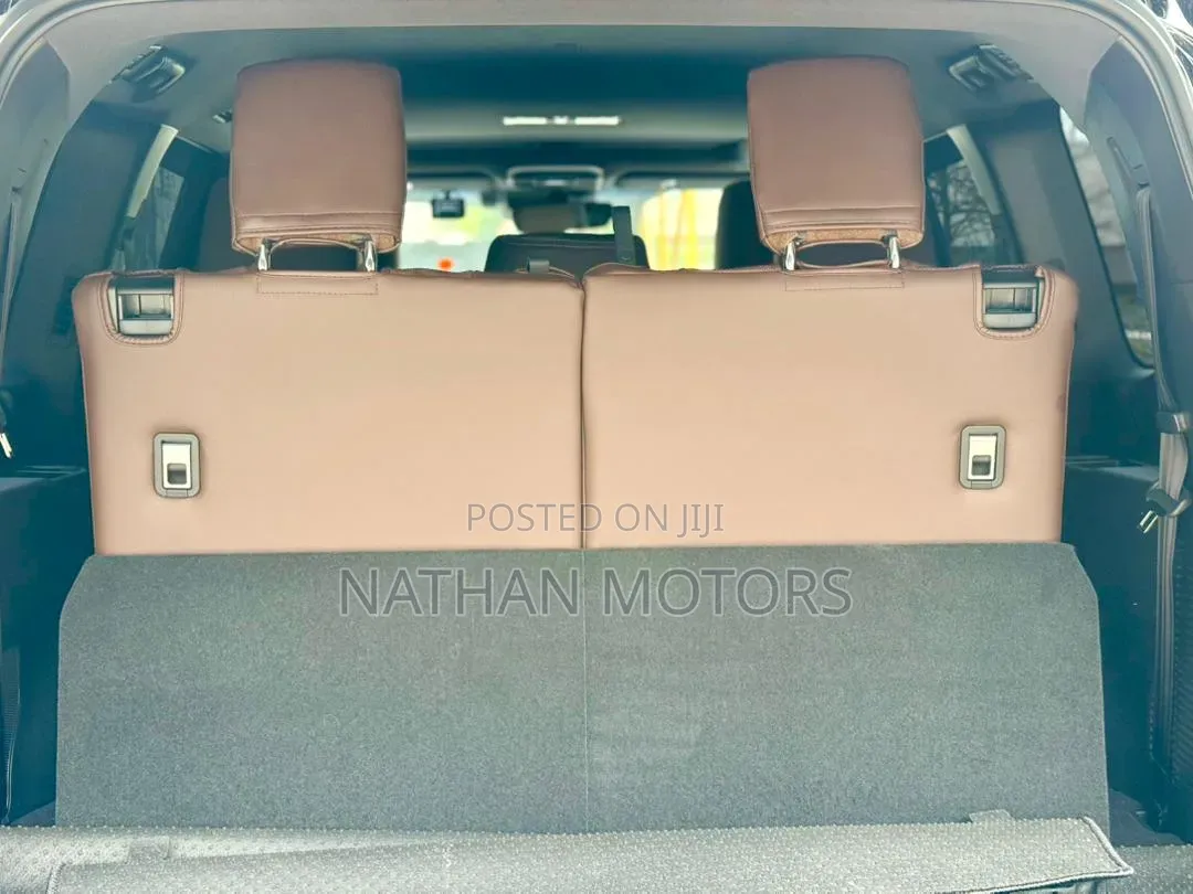 Toyota Land Cruiser 2025 Black