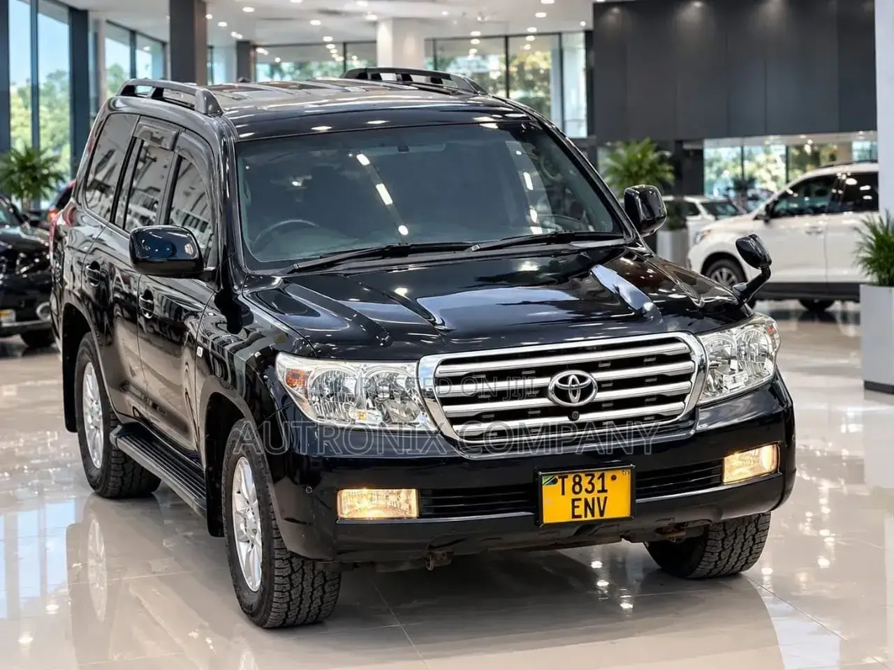Toyota Land Cruiser 4.6 V8 ZX 2017 Black
