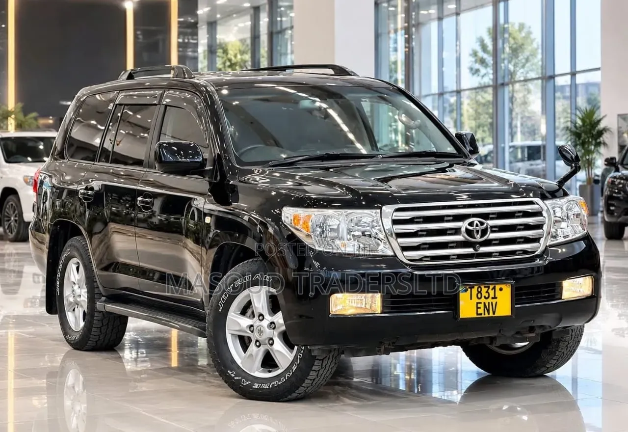Toyota Land Cruiser 4.6 V8 ZX 2017 Black