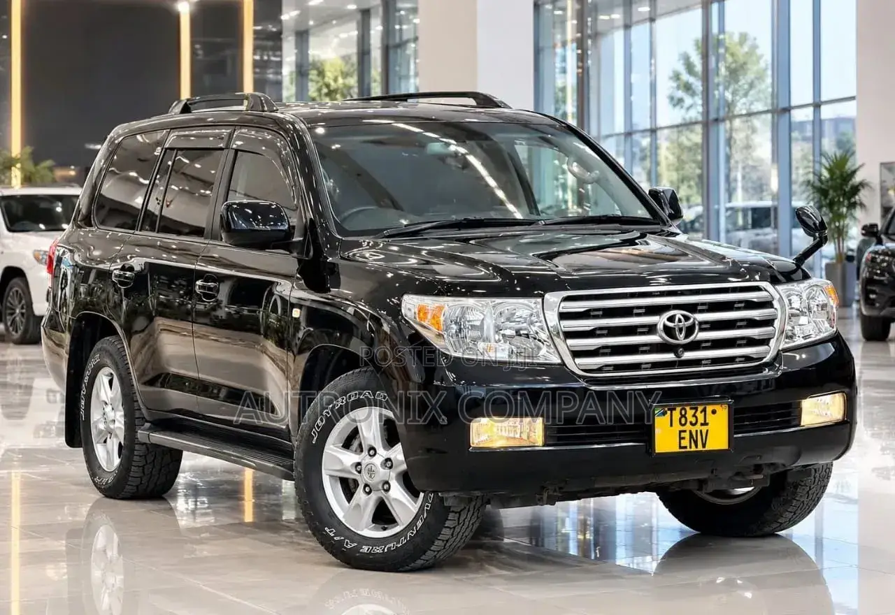 Toyota Land Cruiser 4.6 V8 ZX 2017 Black