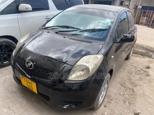 Toyota Vitz 2005 Black