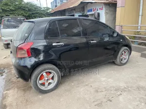 Toyota Vitz 2005 Black