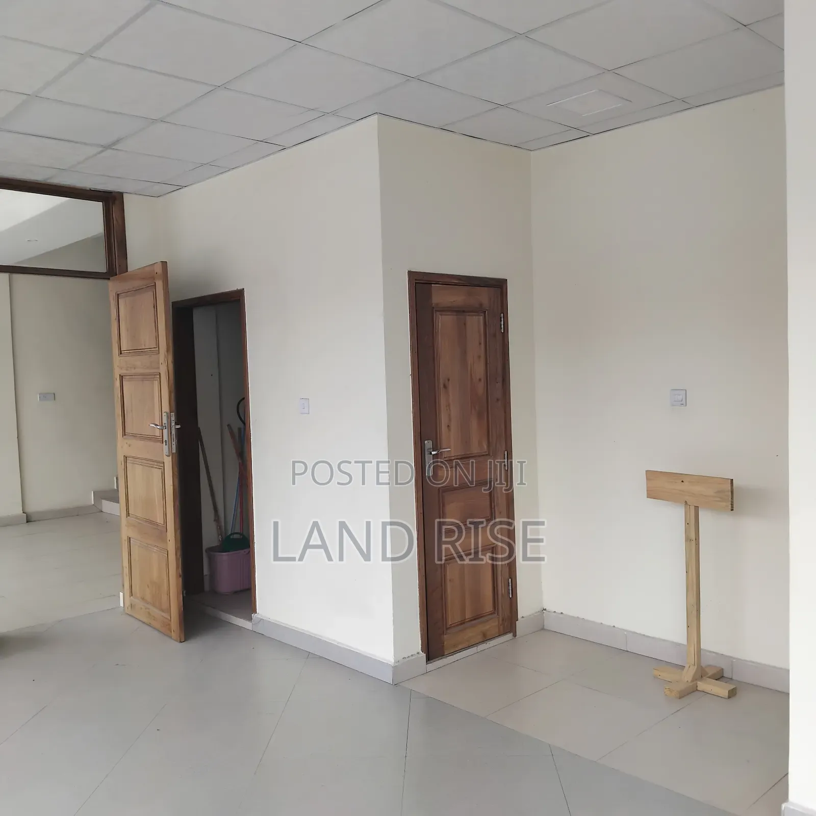 Office Space in Ali Hassan Mwinyi RD 200 SQM