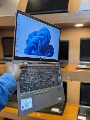 New Laptop HP ZBook 14 16GB Intel Core i5 SSD 512GB