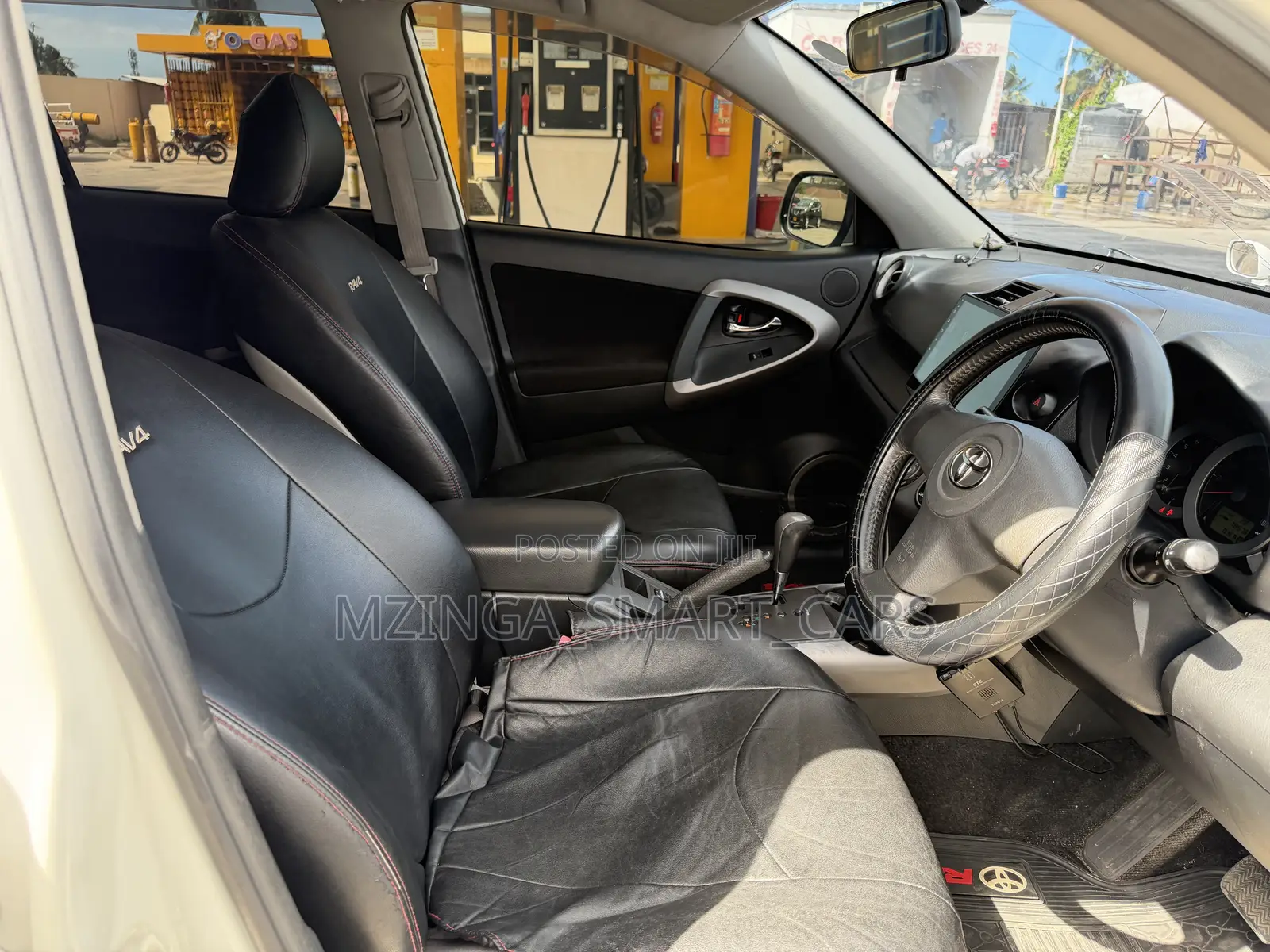 Toyota RAV4 2007 White