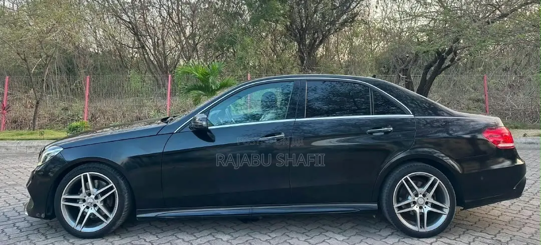 Mercedes-Benz E250 2013 Black