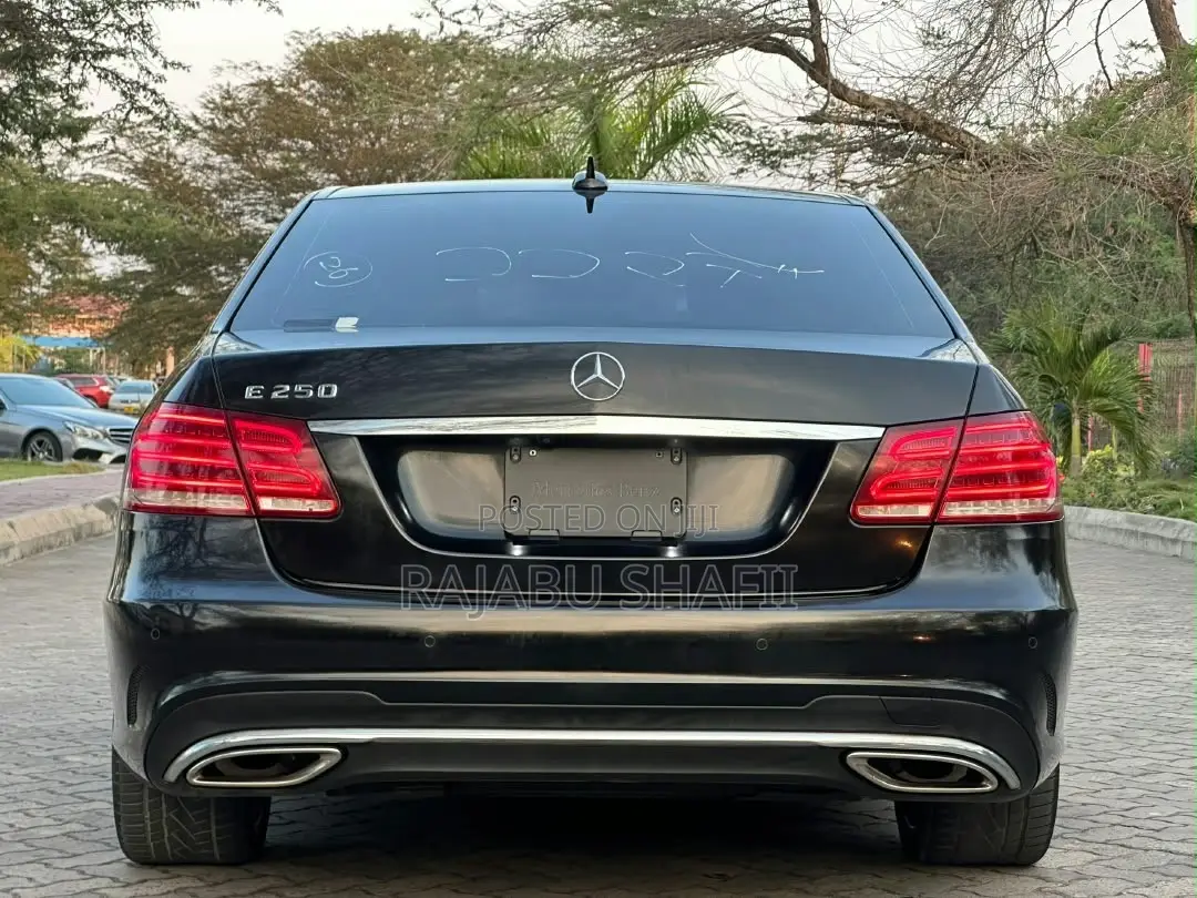 Mercedes-Benz E250 2013 Black