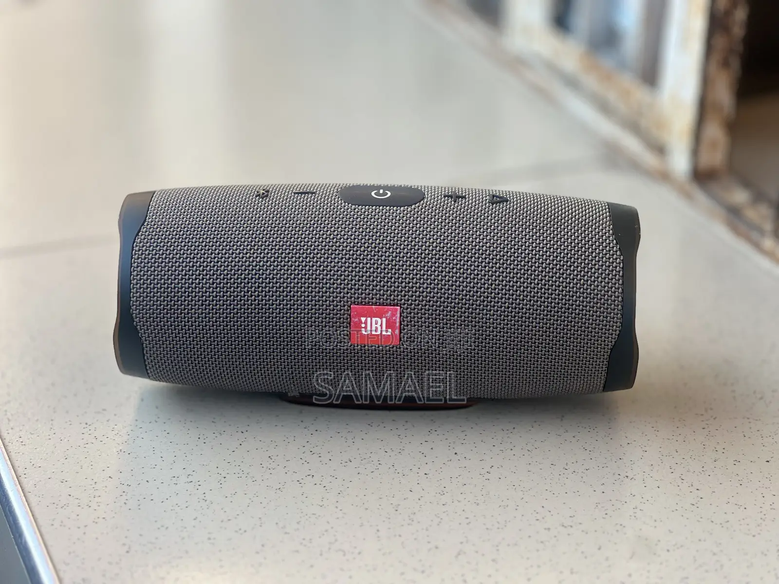 JBL Charge Essential 2