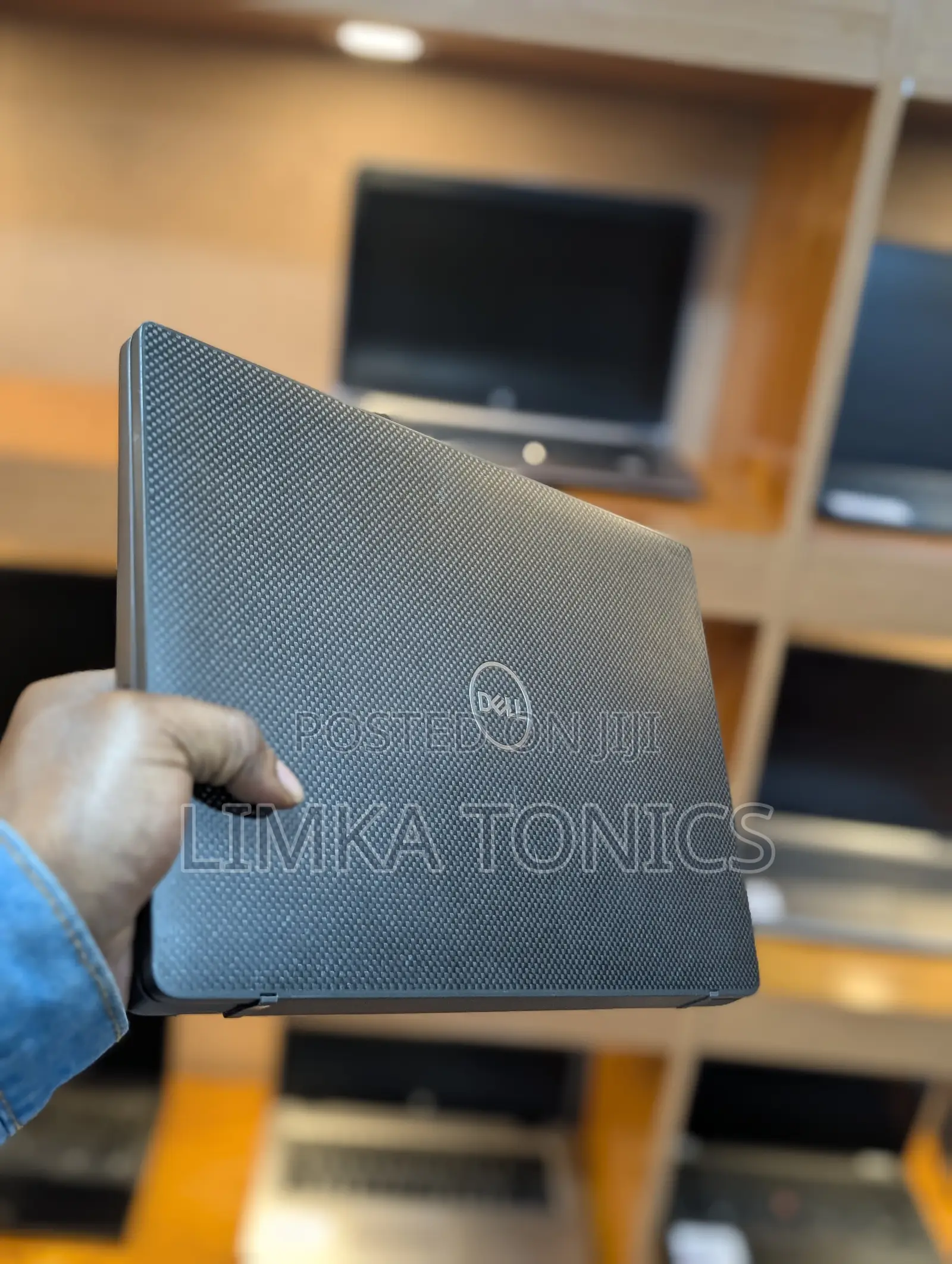 New Laptop Dell Latitude 7400 8GB Intel Core i5 SSD 256GB