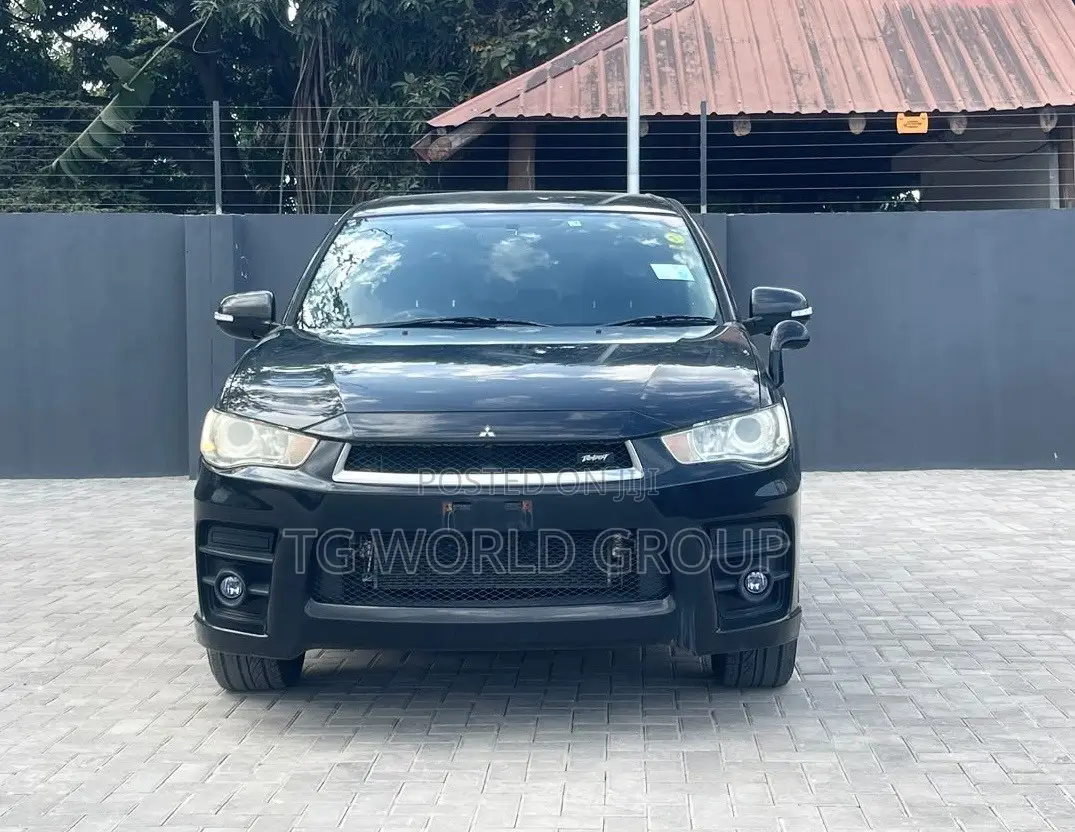 Mitsubishi Outlander 2010 Black