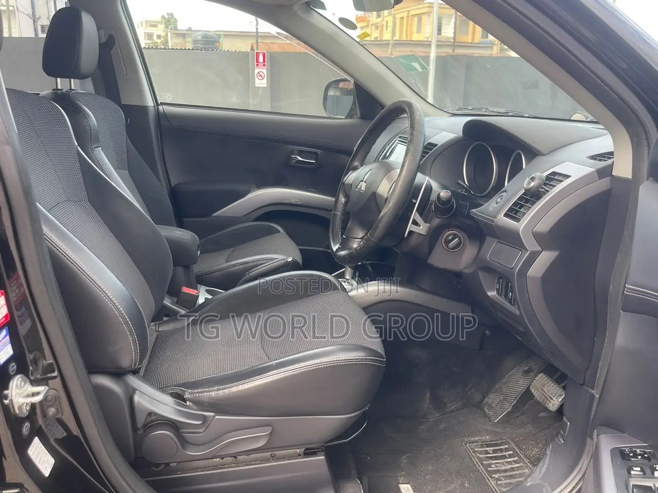 Mitsubishi Outlander 2010 Black