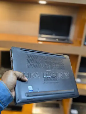 New Laptop Dell Latitude 7400 8GB Intel Core i5 SSD 256GB