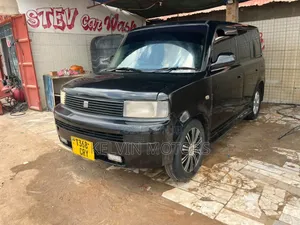 Toyota bB 2004 Black