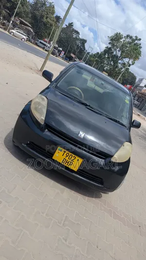 Toyota Passo 2004 Black