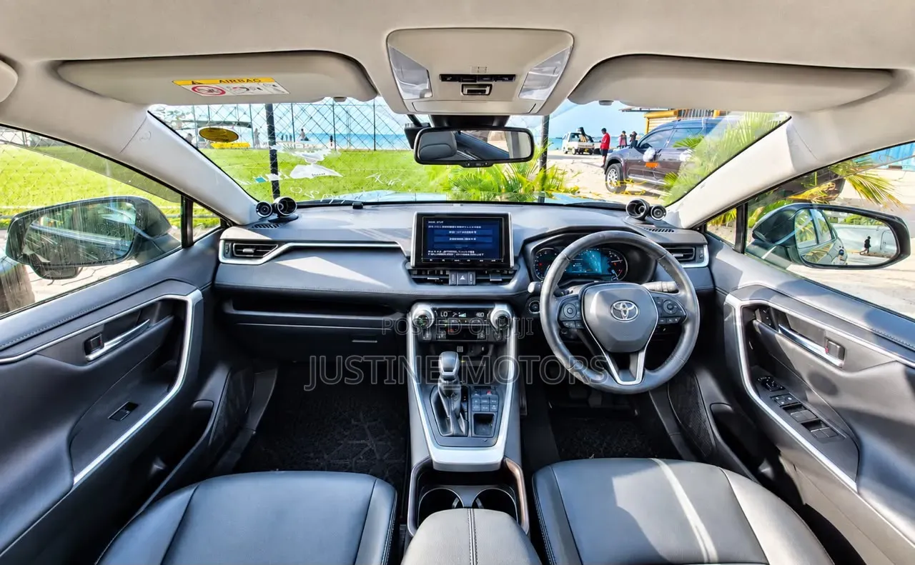 Toyota RAV4 2022 Gray