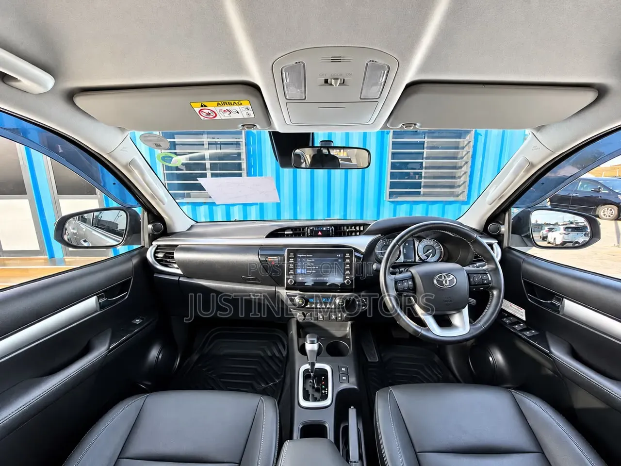 Toyota Hilux 2021 Gray