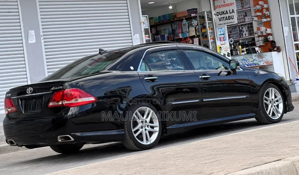 Toyota Crown 2008 Black