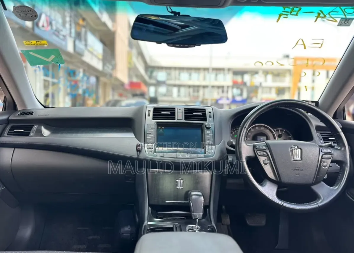 Toyota Crown 2008 Black