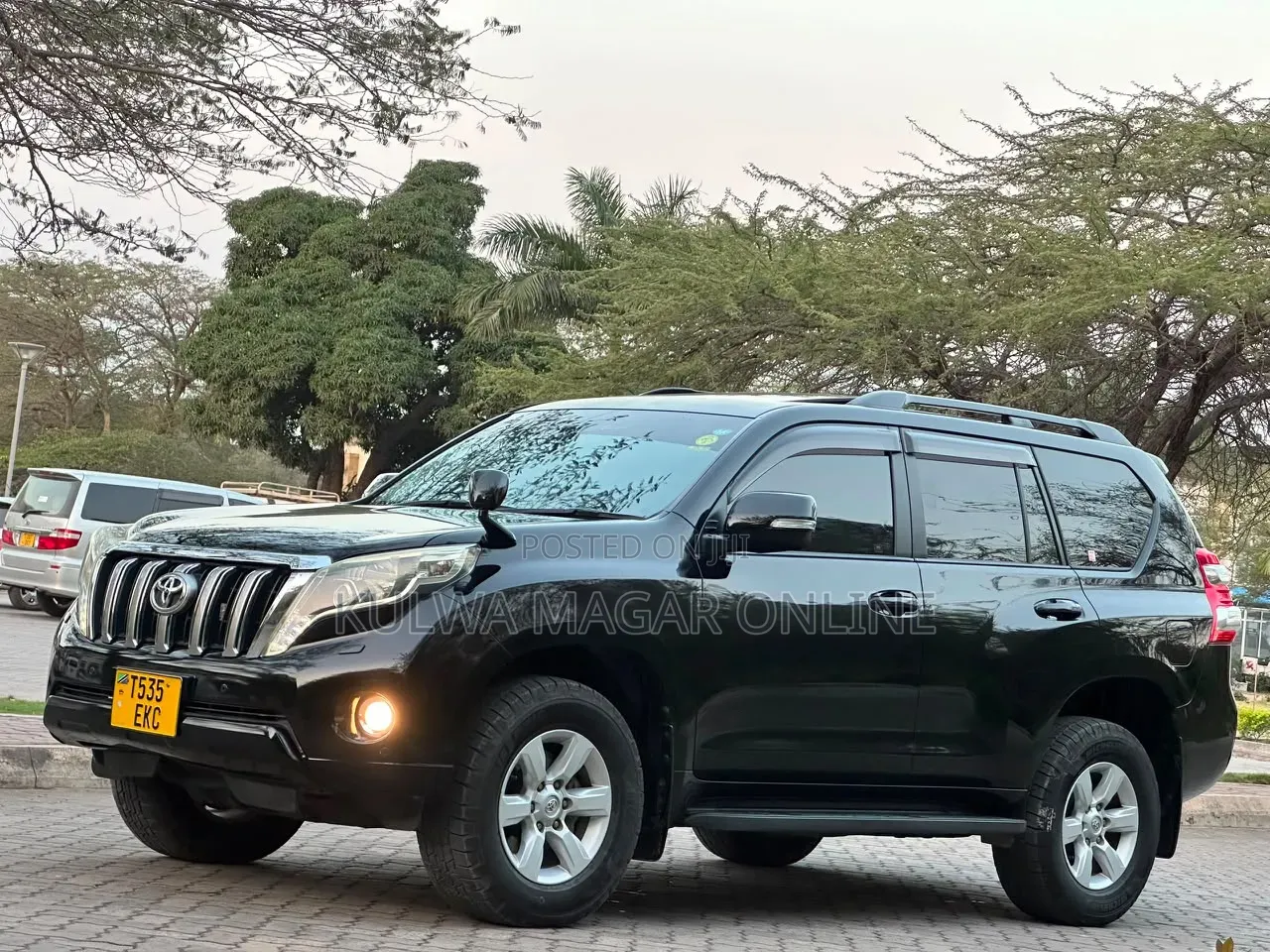 Toyota Land Cruiser Prado 2015 Black