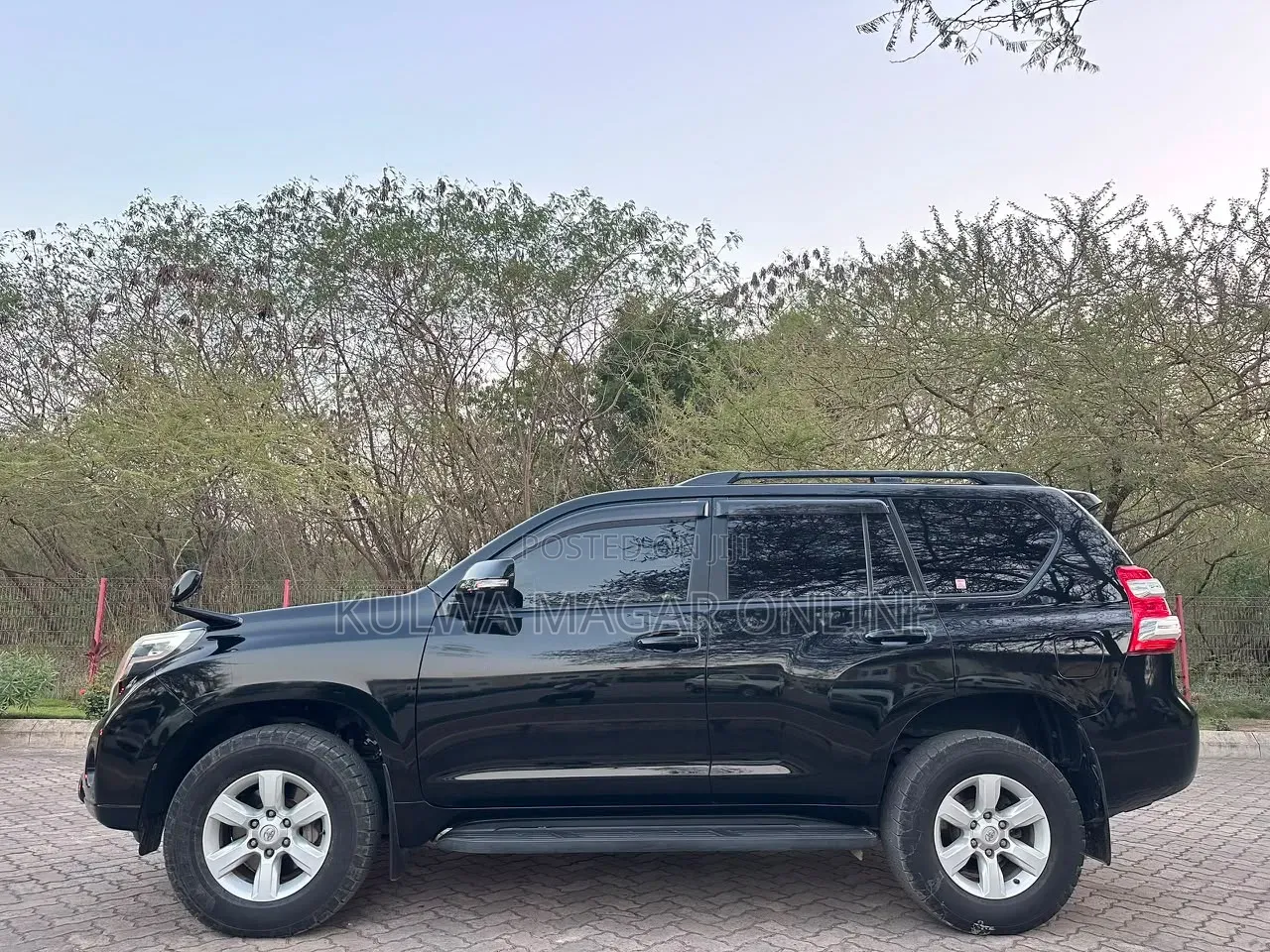 Toyota Land Cruiser Prado 2015 Black