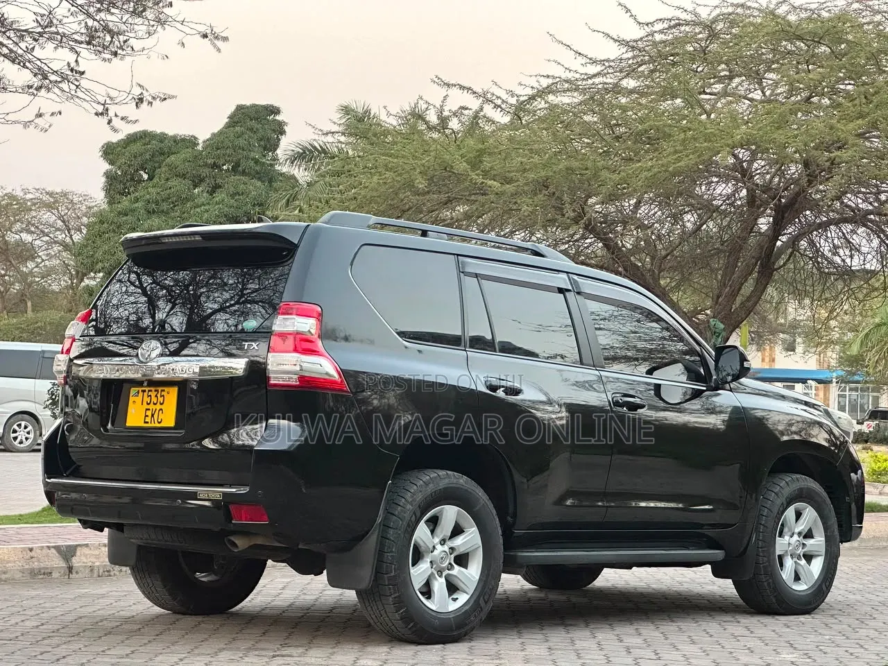 Toyota Land Cruiser Prado 2015 Black