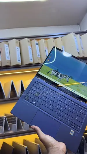 Laptop HP Dragonfly G2 16GB Intel Core i7 SSD 256GB