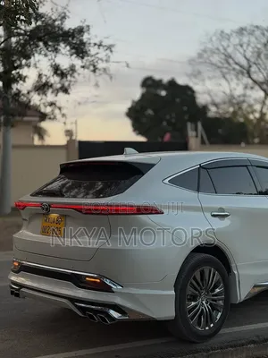 Toyota Harrier 2021 White