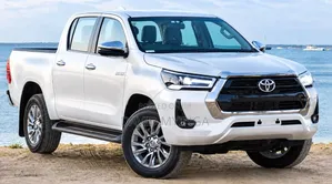 New Toyota Hilux 2025 Pearl
