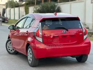 Toyota Aqua 2017 Red