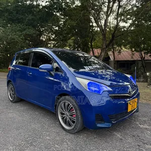 Toyota Ractis 2012 Blue