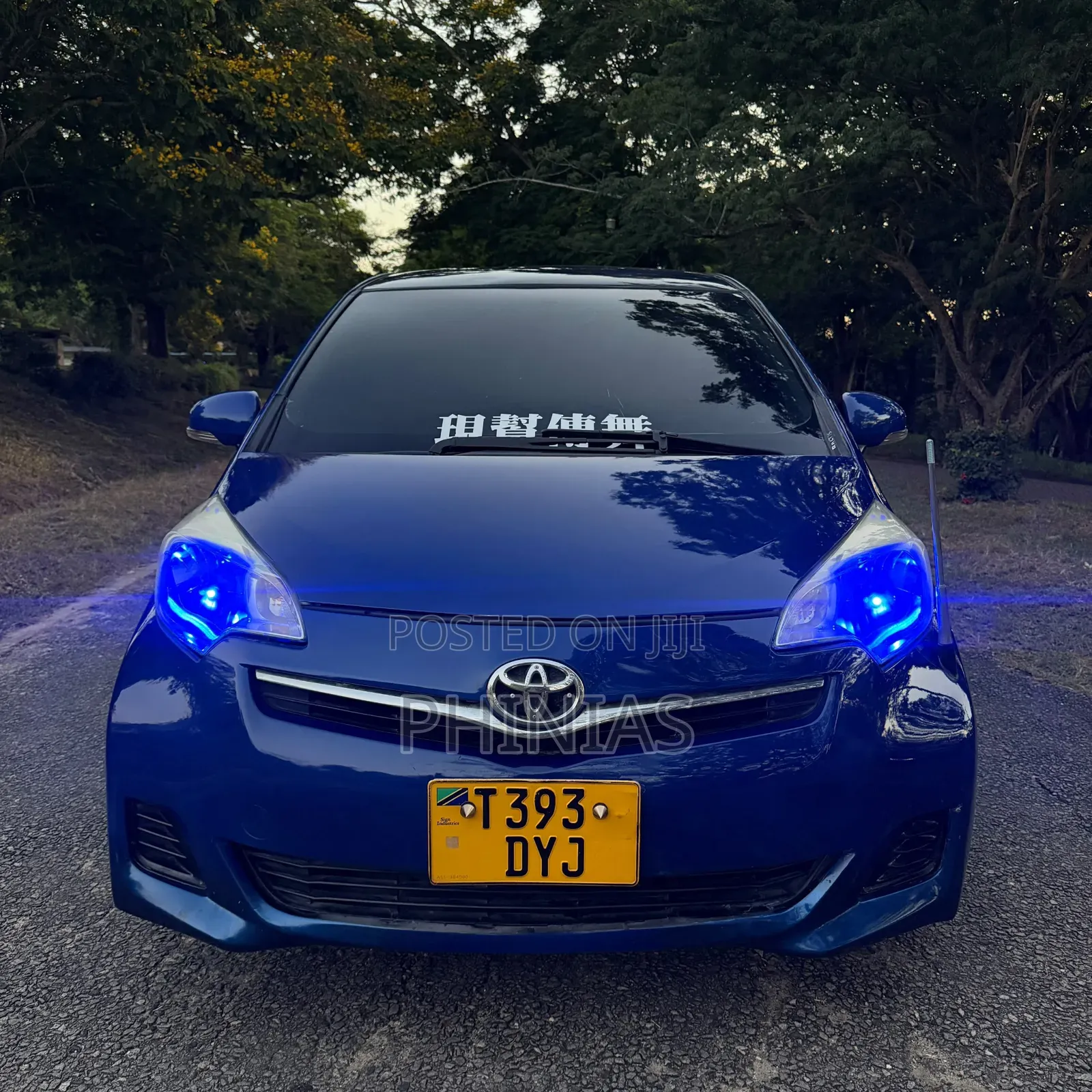 Toyota Ractis 2012 Blue